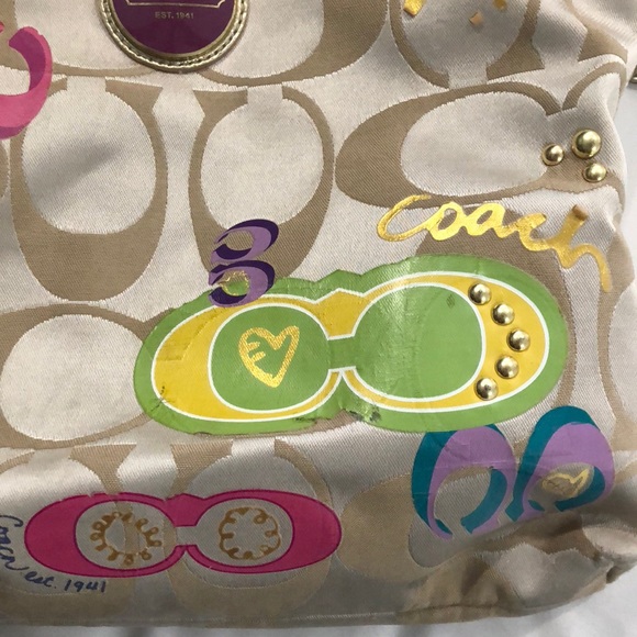 Poppy Coach Cross Body Bag - Picture 4 of 7